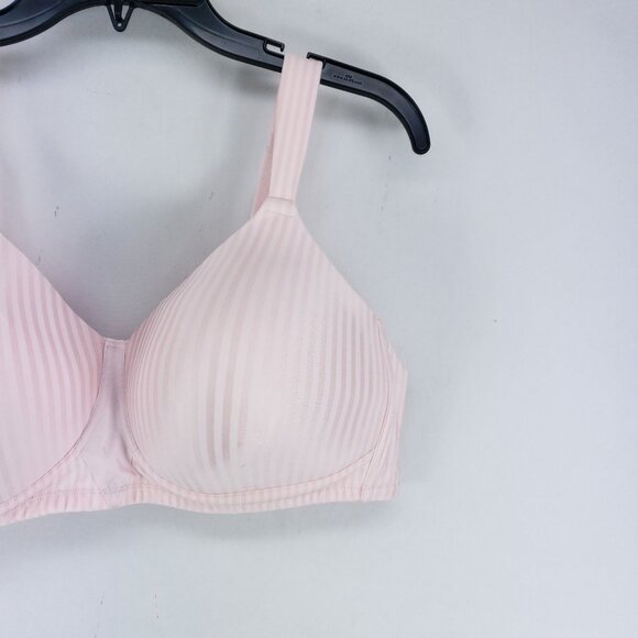 Playtex Secrets Perfectly Smooth Bra Size 44C Pink Striped Wirefree - Picture 2 of 7